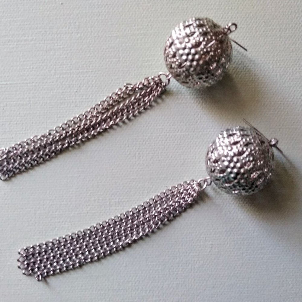 Earrings silver ball and chains